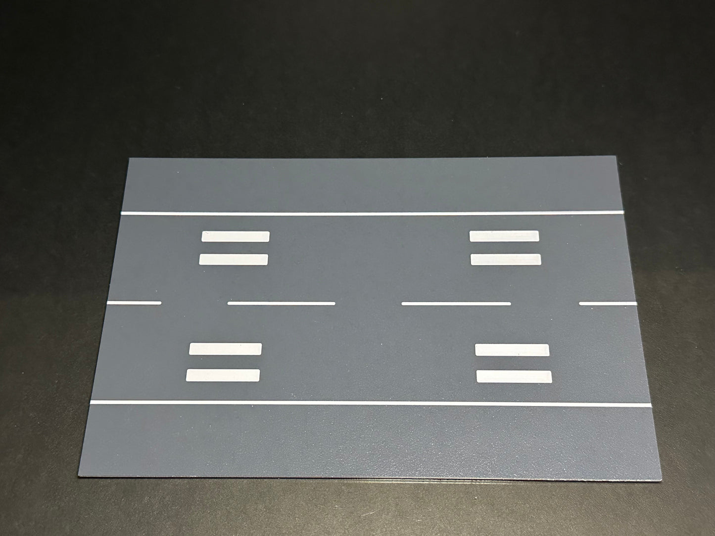 Runway Display Base (1:200/1:400/1:500)