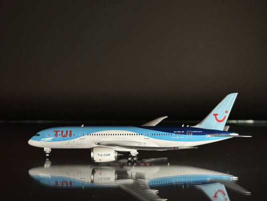 PHOENIX TUI Netherlands B787-8 PH-TFM