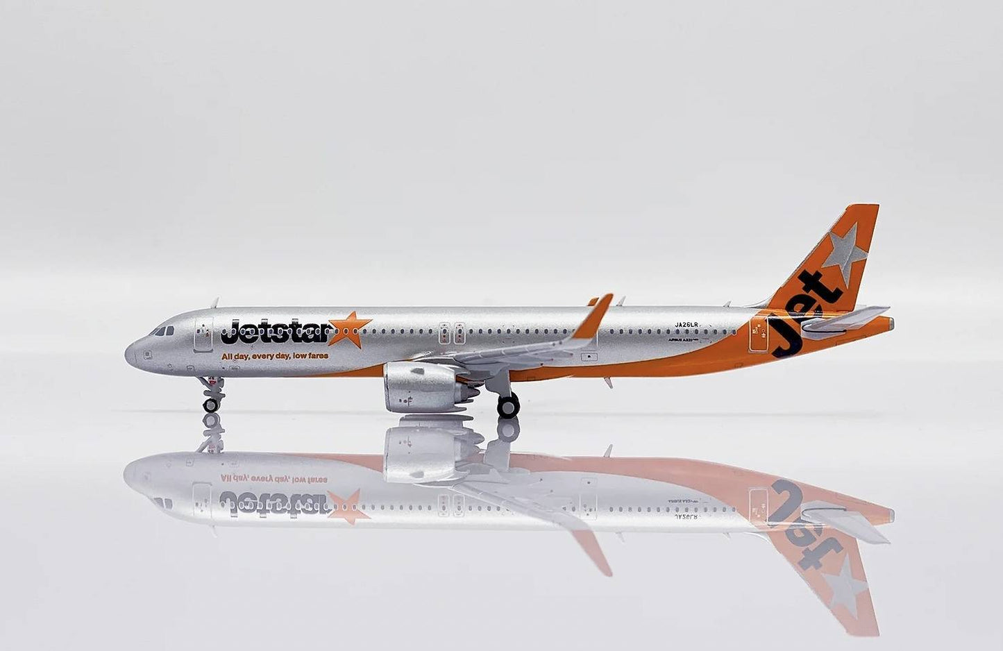 JC WINGS JETSTAR A321NEO JA26LR